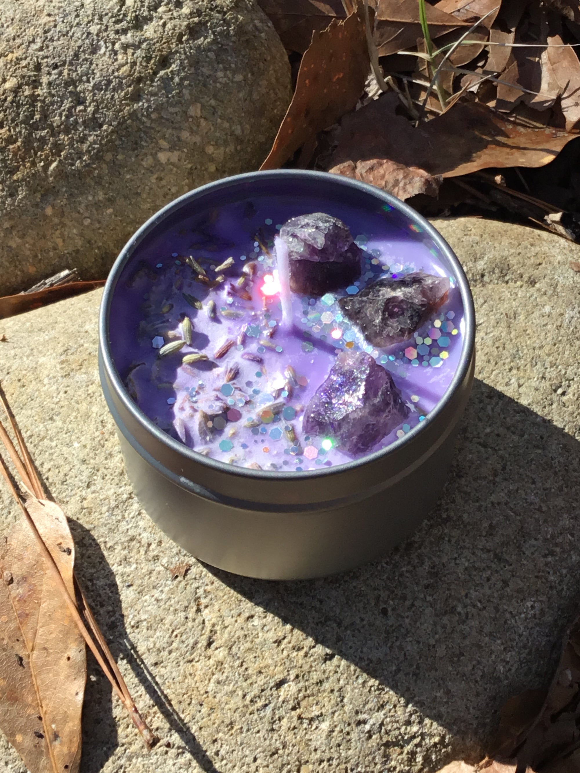 Amethyst and Lavender Soy Candle, Aromatherapy, Crystal Infused Candle, Amethyst Crystal Candle, Healing Candles, Candle Gifts for Women, Candles for Home, Calming Candle