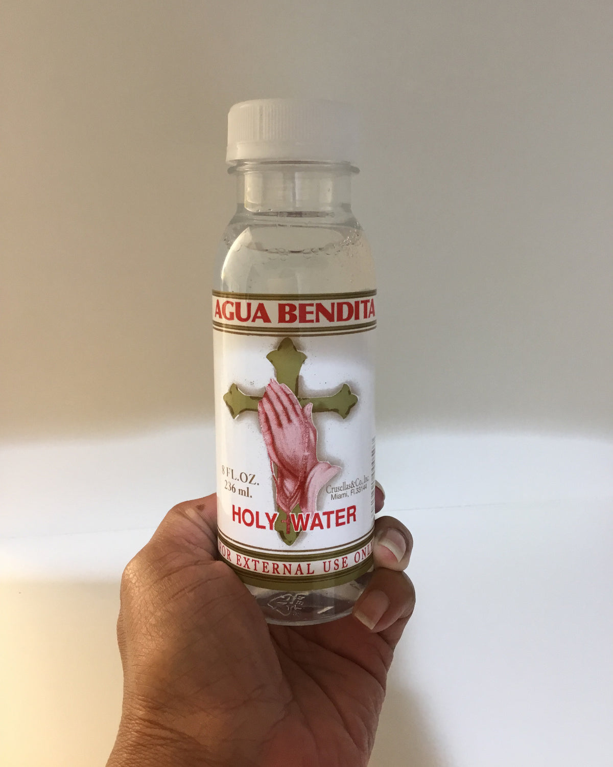 Holy Water, Agua Bendita